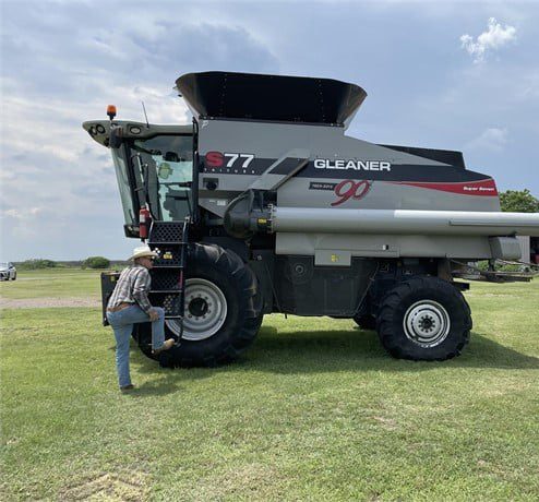 2013 GLEANER S77