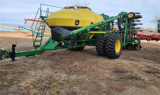 2015 JOHN DEERE 1870