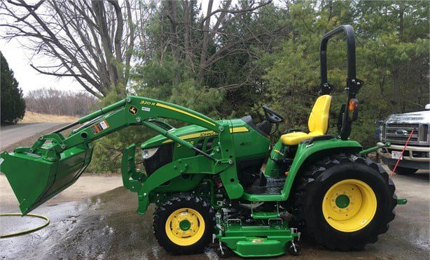 2022 JOHN DEERE 3033R