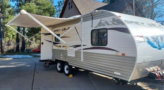 2013 FOREST RIVER CHEROKEE GREY WOLF 19RR