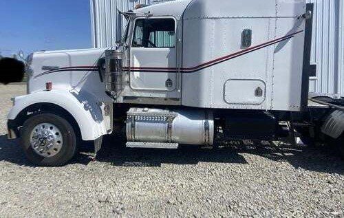 2001 KENWORTH W900