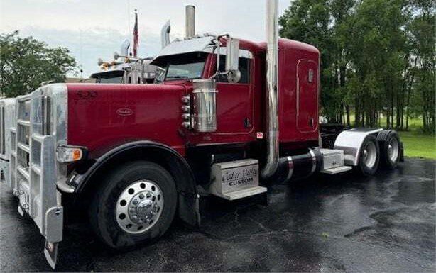 2009 PETERBILT 388