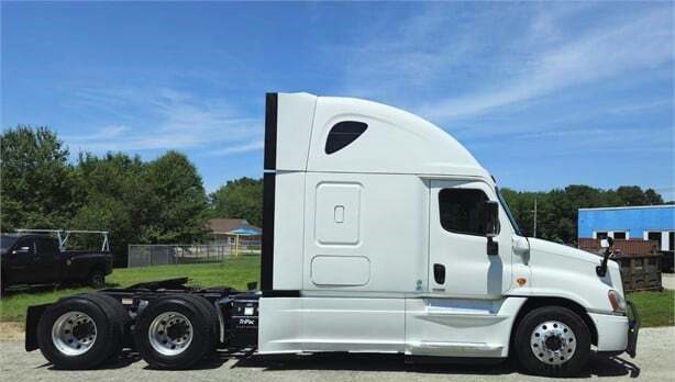 2017 FREIGHTLINER CASCADIA 125 EVOLUTION