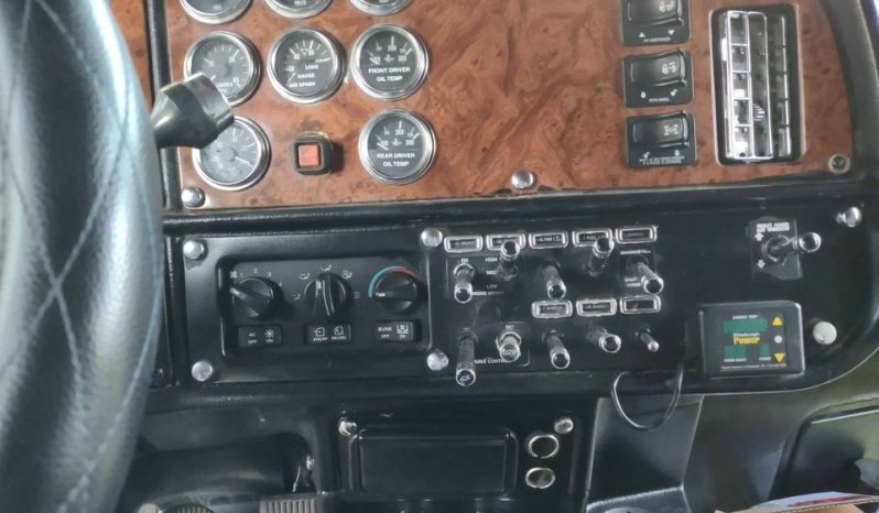 2001 Peterbilt 379 flattop full