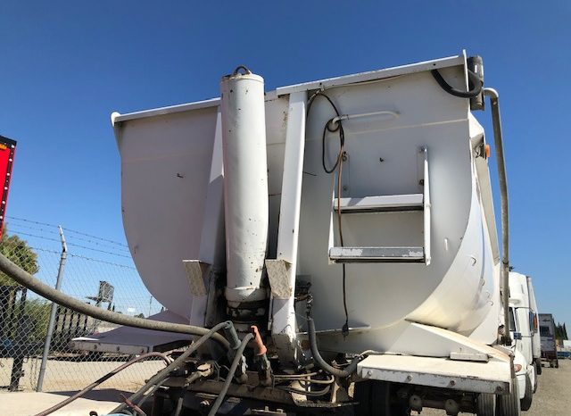 2001 Reliance End Dump Trailer full