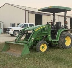 2016 John Deere 3033R