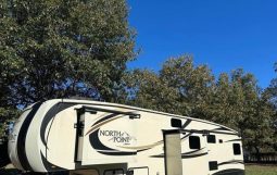 2017 JAYCO NORTH POINT 377RLBH full