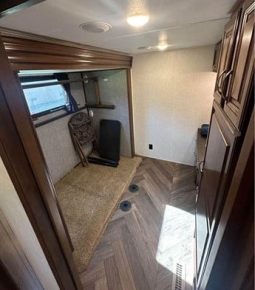 2017 JAYCO NORTH POINT 377RLBH full