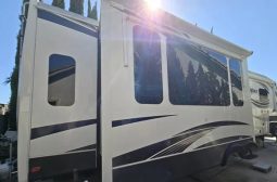 2015 HEARTLAND BIGHORN 3160EL full