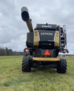 2017 CLAAS LEXION 740TT full