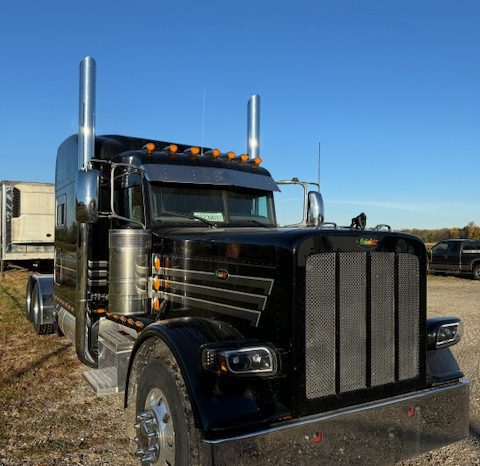 2015 Peterbilt 389 ” Caterpillar Engine” “True Glider” full