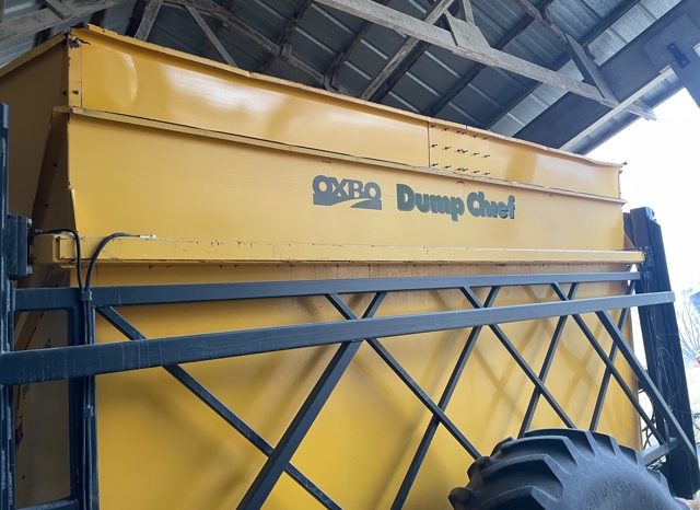 2002 Oxbo 1516 Dump Cart full