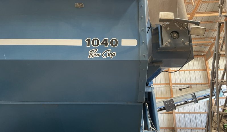 1995 Kinze 1040 Row Crop Cart full