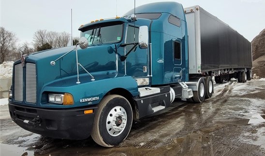 2002 KENWORTH T600