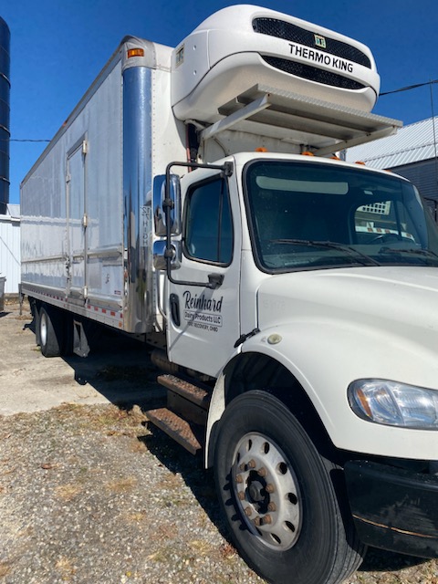 2017 Freightliner  26′ Refrigerated Bed