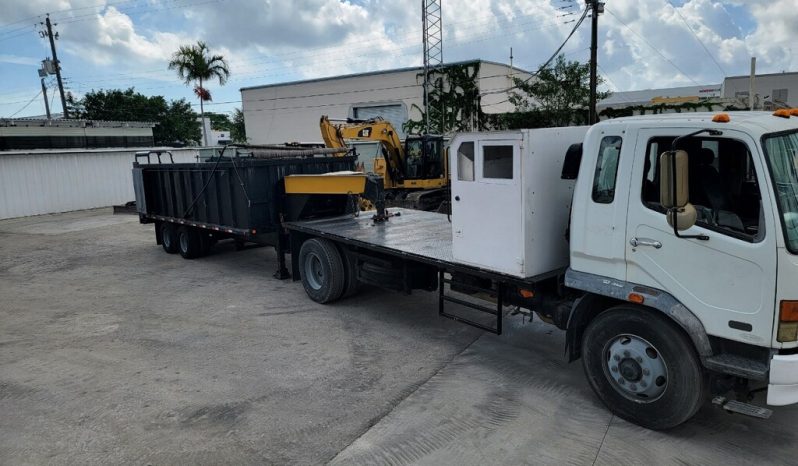 2005 Mitsubishi Fuso with, 2005 Hooper Equipment Trailer, 10 Ton, Gooseneck, and 2006 PJ Dump  Hurricane Clean Up Trailer, 10 Ton, Gooseneck full