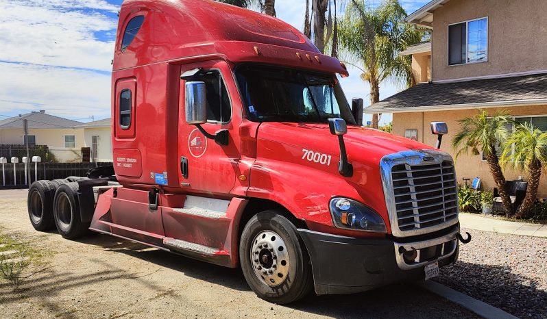 2016 Freightliner Cascadia 125 full