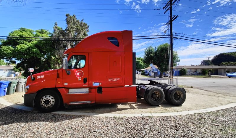 2016 Freightliner Cascadia 125 full