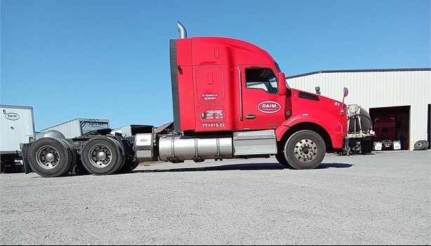 2019 KENWORTH T880