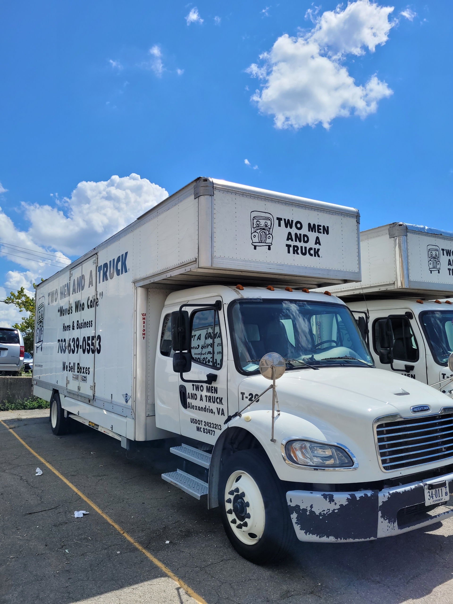 2019 Freightliner Business Class M2-106