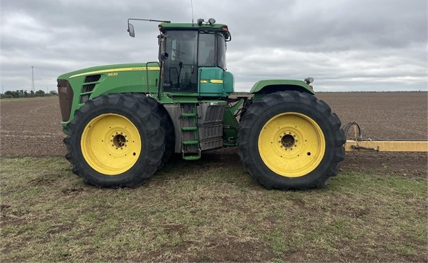 2011 JOHN DEERE 9530