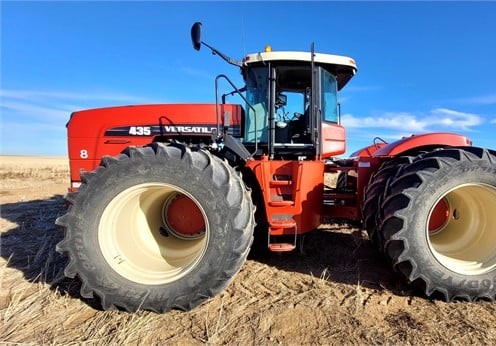 2010 VERSATILE 435