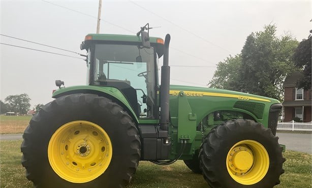 1996 John Deere 8200