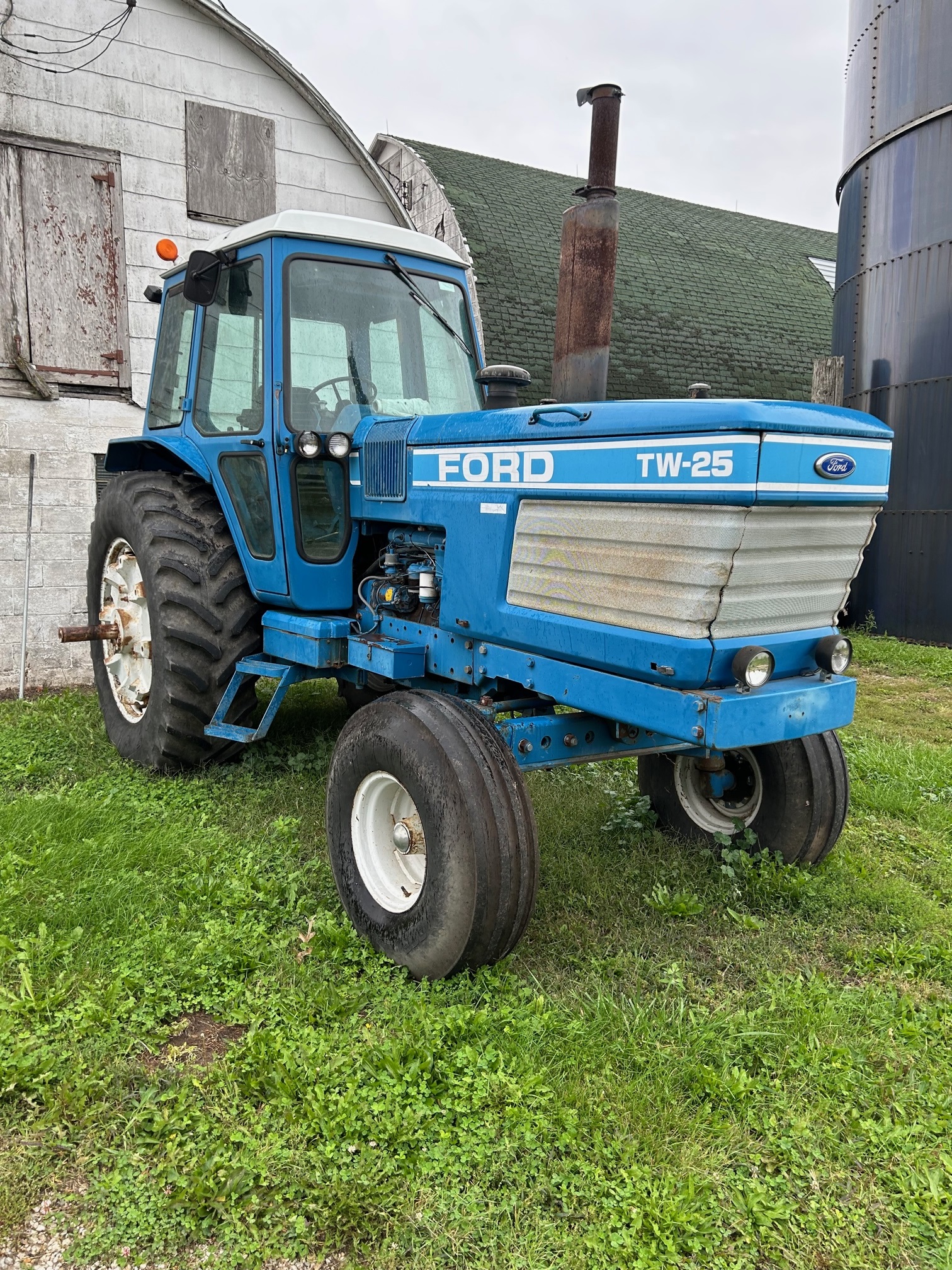 Ford TW25 Tractor