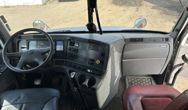 2005 Freightliner full