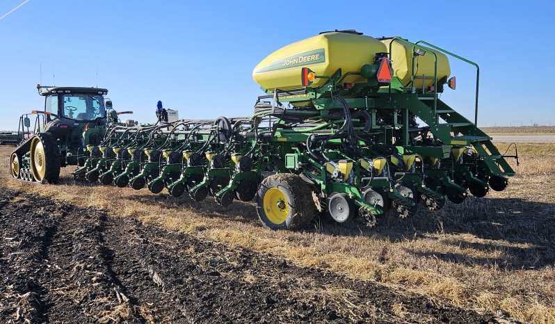 2011 John Deere DB 60 Planter full