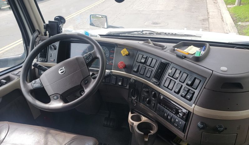 2018 Volvo VNL64T730 full