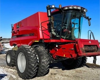 2016 CASE IH 8240