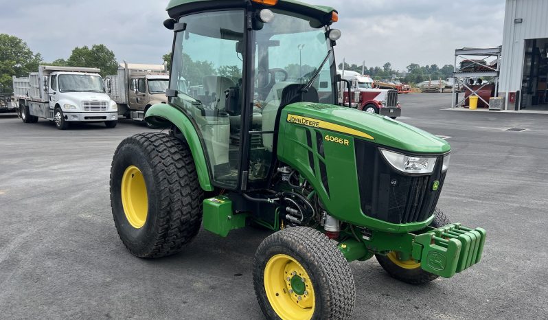 JD 4066R Tractor full