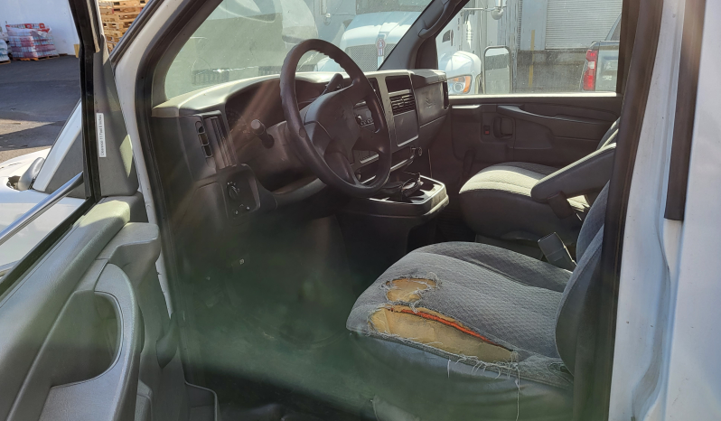 2006 Chevy Express 3500 full