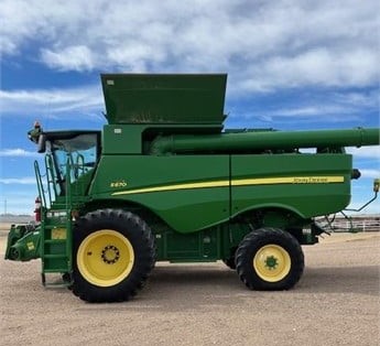 2012 JOHN DEERE S670