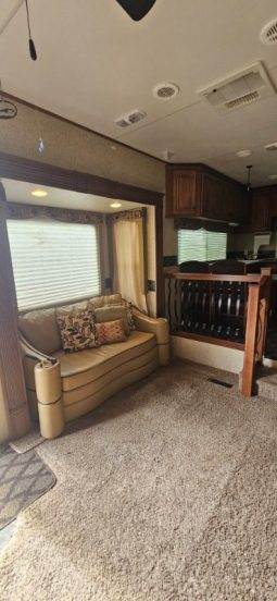 2012 HEARTLAND BIG COUNTRY 3690SL full