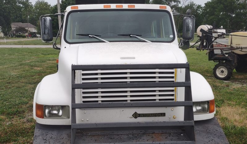 2001 International 4700 full