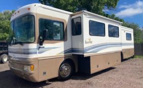 1999 FLEETWOOD BOUNDER