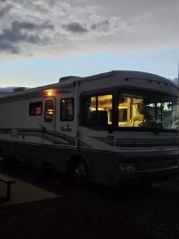 1999 FLEETWOOD BOUNDER full