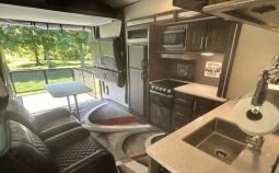 2019 Cruiser RV Stryker 2613 Toy Hauler full