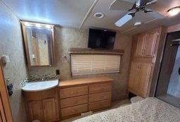 2007 WINNEBAGO TOUR 40KD full