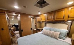 2017 THOR MOTOR COACH FOUR WINDS 31E full