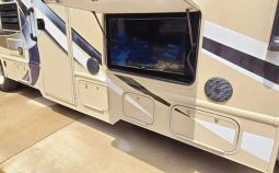 2017 THOR MOTOR COACH FOUR WINDS 31E full